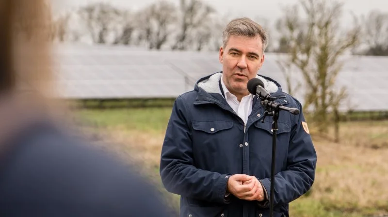 Lars Aagaards ideer om brug af Bovaer som en del af planerne om at nå klimamålene for 2025 får kritik fra flere steder, og ikke kun fra den yderste venstrefløj. Foto: Adam Rieper, Klima-, Energi- og Forsyningsministeriet