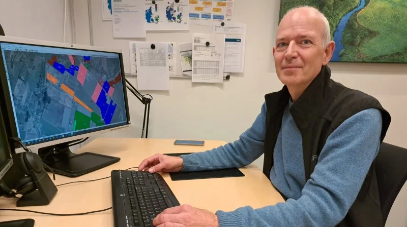Michael D. Fleng, der er planterådgiver hos Sagro, glæder sig over bio-ordningernes fleksibilitet. Foto: Louis Andreas Michaelsen.