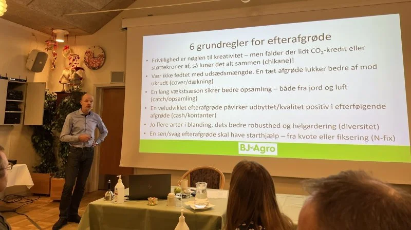Søren Schnipper forklarede på BJ-Agros kartoffeldag i december, hvorfor han bedre kan lide de engelske ord end det danske for efterafgrøder. Foto: Kasper Stougård