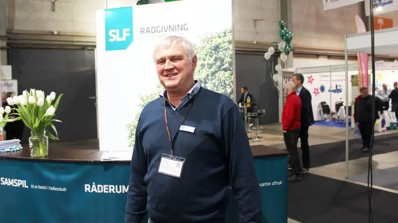 Johan Schmidt er landmand og bestyrelsesmedlem i SLF. Han har samtidig involveret sig i udfordringen med etableringen af minivådområder, som SLF via sine oplandskonsulenter er dybt involverede og engagerede i. Hér fotograferet i forbindelse med årets NutriFair-messe i Fredericia, hvor SLF var blandt udstillerne.