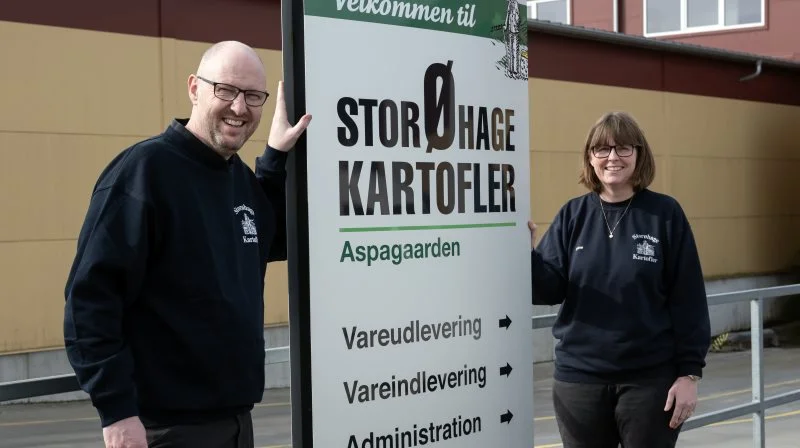 Søskendeparret Peter Anker Nielsen og Stine Anker Skov står for den daglige ledelse af kartoffelpakkeriet på Lammefjorden. Foto: Ulrik Larsen