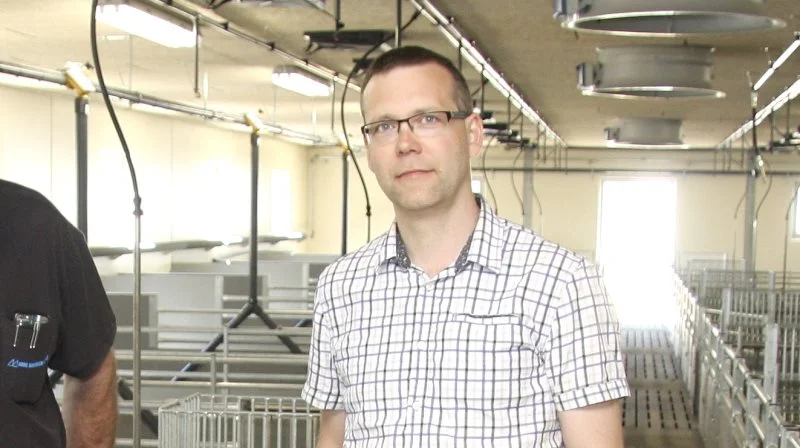Søren Østergaard er full-line griseproducent med 1.300 søer og 1.100 hektar, og han bakker op om den ønskede fusion mellem LandboNord og Agri Nord. Arkivfoto