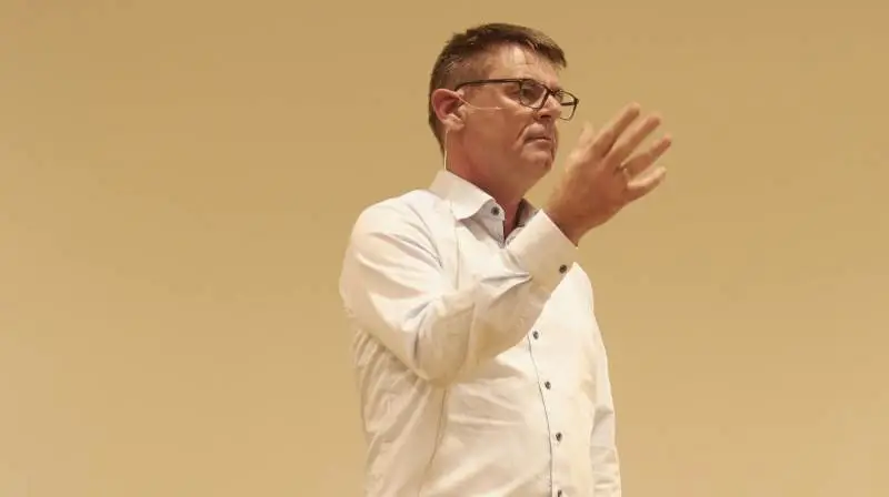 - Jeg har allerede taget mit valg. Jeg stopper om halvandet år, siger Hans Otto Ewers, som sammen med sin bror Claus står i spidsen for den familieejede grovvarevirksomhed Brødr. Ewers. Foto: Tenna Bang