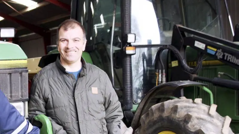 Landmanden bør udfordre sig selv, når han handler traktor, lyder opfordringen fra den sønderjyske maskinkonsulent Erik Nissen. For måske kan han klare sig med en mindre model eller et andet mærke og spare penge. Men maskinhandleren skal også udfordres, hvis prisen skal være »den rigtige«, lyder det. Arkivfoto