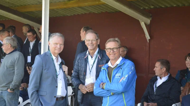 Venstre-europaparlamentarikeren Asger Christensen (th) havde det brede smil på, da han i sidste uge var til dyrskue i Odense. Søndag fik han mere at smile over. Foto: Camilla Bønløkke