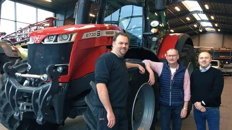 Fra venstre eftermarkedschef Flemming Madsen (DMC), den nye eftermarkedskonsulent Mogens Bredtoft (DMC) & Aftersales Commercial Manager Lasse Rask (AGCO Danmark).