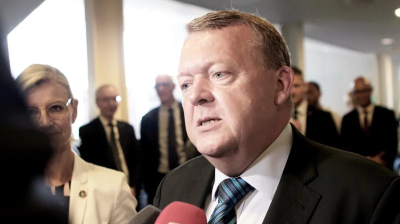 Lars Løkke Rasmussen freder industri, transportsektor og det øvrige Danmark for yderligere klimaregninger, idet han lover, at det fra nu af kun er landbruget, der skal bøde, hvis det viser sig, der er huller, der skal lukkes, eller forudsætninger man ikke havde regnet med. Arkivfoto