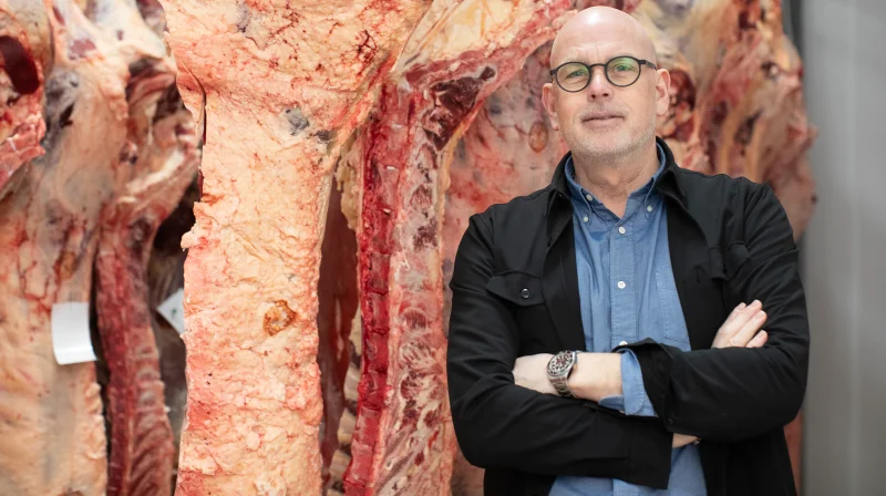 Direktøren i Fødevaredanmark, Leif Wilson Laustsen, holder fast i, at der må og skal være afgift på udenlandsk kød, hvis den danske konkurrenceevne skal kunne følge med. Foto: Fødevaredanmark