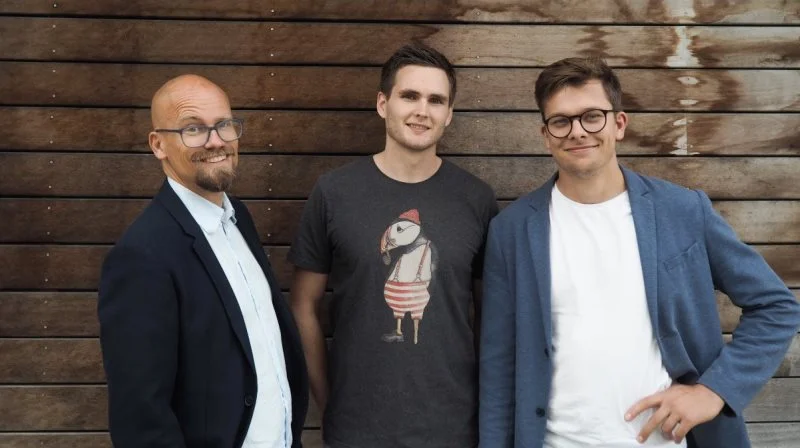 Martin Hansen (i midten) og Benjamin Pedersen (th.) fik ideen til en virksomhed nytårsaften 2018 og stiftede i april 2019 Bælg. I begyndelsen af 2020 kom investoren Mikkel Præst (tv.) med i virksomheden. Nu har virksomheden selv begæret sig konkurs. Arkivfoto: Bælg