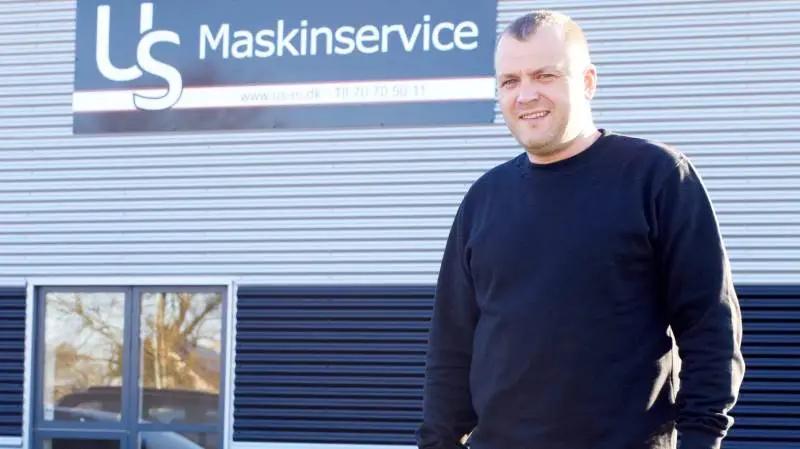 Ulrich Sommer er indehaver af US Maskinservice i Støvring i Himmerland. En virksomhed som servicerer landbrugsmaskiner, entreprenørmaskiner og have- parkmaskiner.