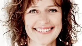 Der er en god grund til at økologichef Kirsten Lund Jensen, Landbrug & Fødevarer, har det store smil fremme. Salget af økologiske varer steg 14 procent fra 2017 til 2018.