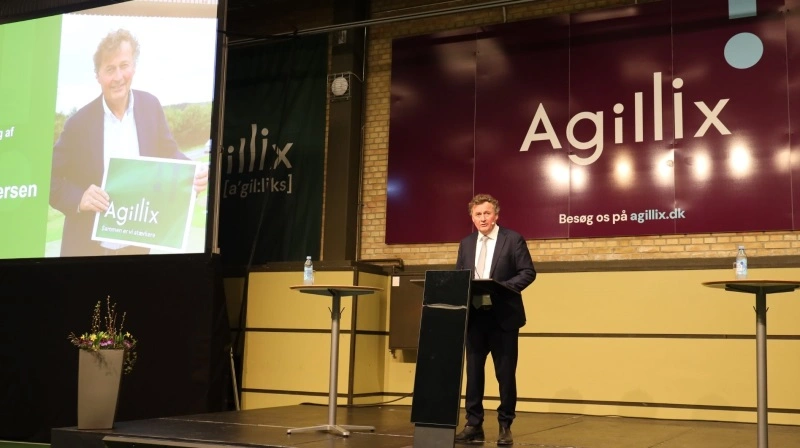 - Vi er lykkedes med rigtig mange ting. Og endnu en gang: Det var den rigtige beslutning at samle kræfterne og forene vores to foreninger, sagde Carl Chr. Pedersen. Fotos: Agillix