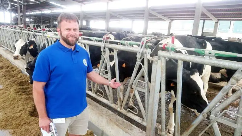 Thorkild Moos er analytiker for den danske del af European Dairy Farmes. Billedet hér er fra et besøg i en spansk kvægstald i forbindelse med sidste års kongres.