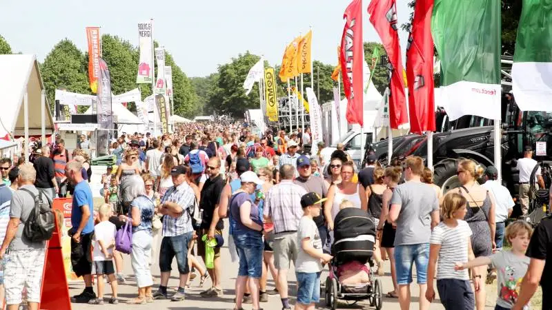 Der er ofte mellem 85.000 og 90.000 besøgende på Roskilde Dyrskue – også sidste år, hvor 85.850 gik gennem tælleapparaterne på dyrskuepladsen. Foto: Jesper Hallgren