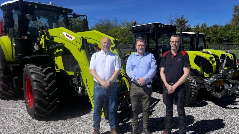 På billedet ses, fra venstre, Martin Andersen, Jørlunde Maskinforretning, Dann Nielsen, Danish Agro Machinery og Allan Asmussen, Jørlunde Maskinforretning. Pressefoto