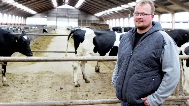Mens han indtil videre har samlet op på videoanalyserne fire gange med sin kvægrådgiver, bruger Christian Mark og hans medarbejdere selv videooptagelserne aktivt i det daglige arbejde.