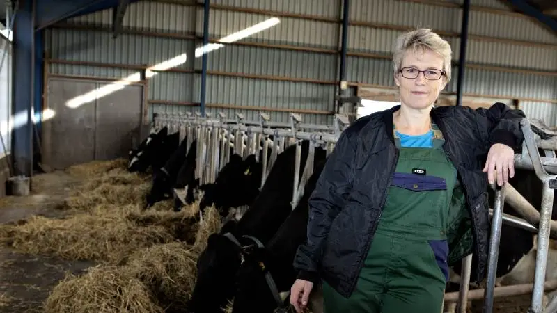 Den nye politiske linje fra WFO om bekæmpelse af antibiotikaresistens glæder viceformand i Landbrug & Fødevarer, Lone Andersen.