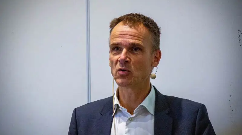 Anders Panum Jensen, direktør for Grøn Trepart i Landbrug & Fødevarer, var inviteret til seminaret af Danske Svineproducenter. Han kaldte den grønne trepartsaftale for et nødvendigt kompromis og lovede fortsat at arbejde for en skærpet indsats mod byernes spildevand. Fotos: Morten Ipsen