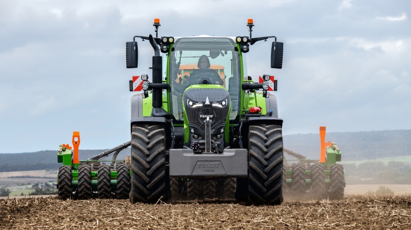 Med 728 Vario har Fendt ramt et modelprogram, der performer i et presset marked. Modellen er blandt de mest solgte i sin klasse og spiller en central rolle i, at Fendt satte sig tungt på november-statistikken med 27 enheder. Arkivfoto