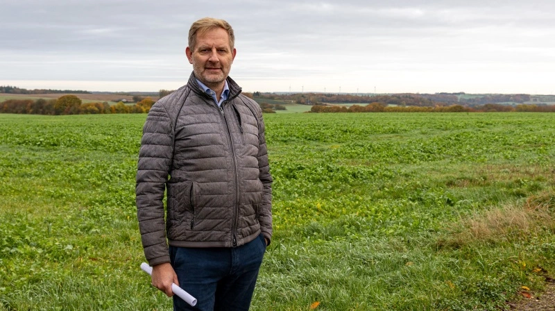 - Jeg vælger at få lavet arealvurdering, fordi det er helt nødvendigt for mig at vide, hvordan jeg skal agere strategisk i forhold til mine arealer, når vi står over den store ændring af landbruget, fortæller Mads Niær, Grauballegård ved Silkeborg. Fotos: Velas