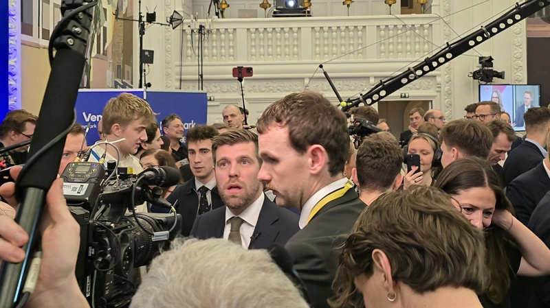 Klokken 20 kom første exitpoll med 9,3 procent til Venstre. Fotos: Jørgen P. Jensen