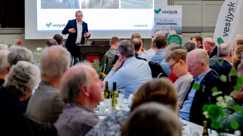 Jacob Spangsberg aflægger her bestyrelsens beretning ved Vestjysk Landboforenings generalforsamling. Fotos: Vestjysk Landboforening