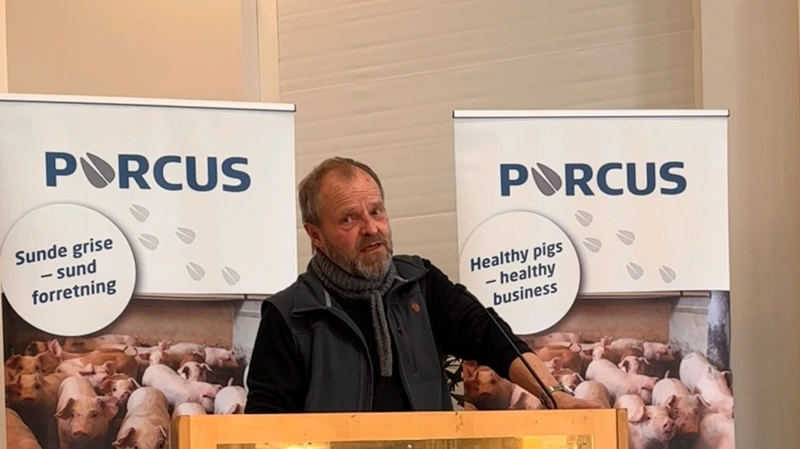 Faglig chef Anders Hedegaard fra Nutrimin fortalte om betydningen af forskellige typer fibre i sofoderet.