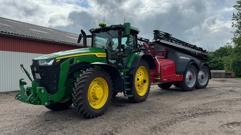 Ved parallelimport af traktorer er det afgørende at sikre sig, at traktoren kan registreres lovligt som traktor. Det er heldigvis en mulighed, men det sker ikke af sig selv. Arkivfoto: Kasper Stougård