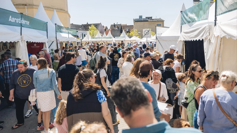 I år besøgte mere end 40.000 mennesker folkemødet. Fotos: Madens Folkemøde