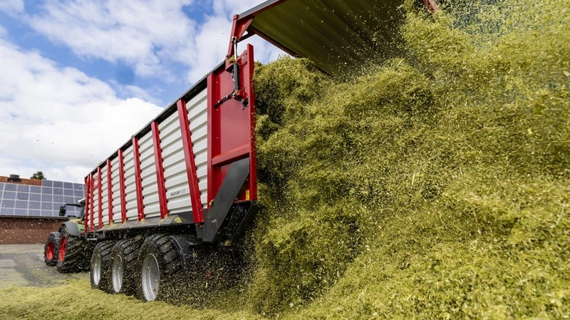 Det er blandt andet de nye Krampe Radium bundkædevogne, der skal produceres i det nye fabriksafsnit. Fotos: Krampe Fahrzeugbau
