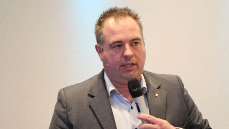 H.C. Gæmelke, formand for L&F Sektor for Gris, opfordrer griseproducenterne til at bruge perioden med lave noteringer til at optimere produktionen og blandt andet overveje sanering for PRRS, så de står stærkere, når markedet vender. Arkivfoto: Morten Ipsen