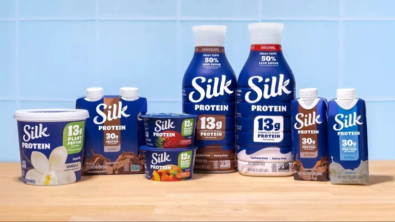 Danones salg løftes af proteinrige yoghurter, men opbremsning i Kina og svag volumenfremgang sender dog aktien 4 procent ned. Foto: Danone
