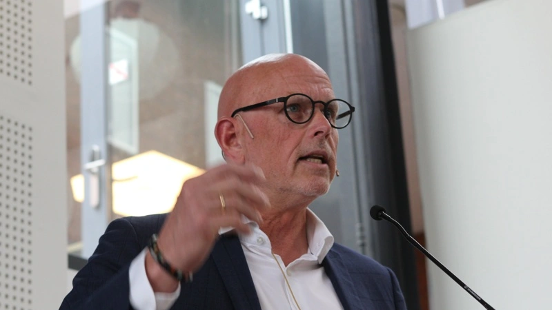 Det hænger dårligt sammen, hvis man vil skabe vækst i Danmark, når man samtidig laver politiske beslutninger, der går ud over beskæftigelsen i landdistrikterne, lyder det fra Leif Wilson Laustsen, direktør i FødevareDanmark og talsperson for Fødevarealliancen. Arkivfoto: Anne Wolfenberg