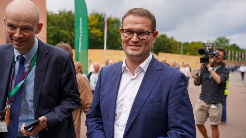Hvilke konsekvenser får L5 for beskæftigelsen, hvor den rammer. Det skal ministeren for dyrevelfærd og natur, Christian Rabjerg Madsen (S), svare på i et samråd, hvor også beskæftigelsesminister Ane Halsbo Jørgensen (S) er indkaldt til. Arkivfoto: Victor Juul Grønbæk