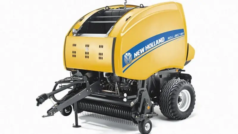 Der er forbedringer på pickup og indføring ved alle tre New Holland-pressere, henholdsvis presser/wrap kombien Roll Baler 125, rundballepresseren Roll Belt (billedet, red.) og storballepresseren Big Baler Plus.