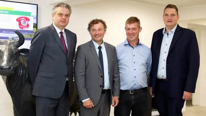 Agri Nord havde forleden besøg af Moldovas ambassadør. Fra venstre ses Moldovas ambassadør i Danmark Oleg Serebrian, formand for Agri Nord Carl Christian Pedersen, teamleder for HR og Rekruttering Vittus Bernlow og dansk konsul i Moldova Asser Mortensen.
