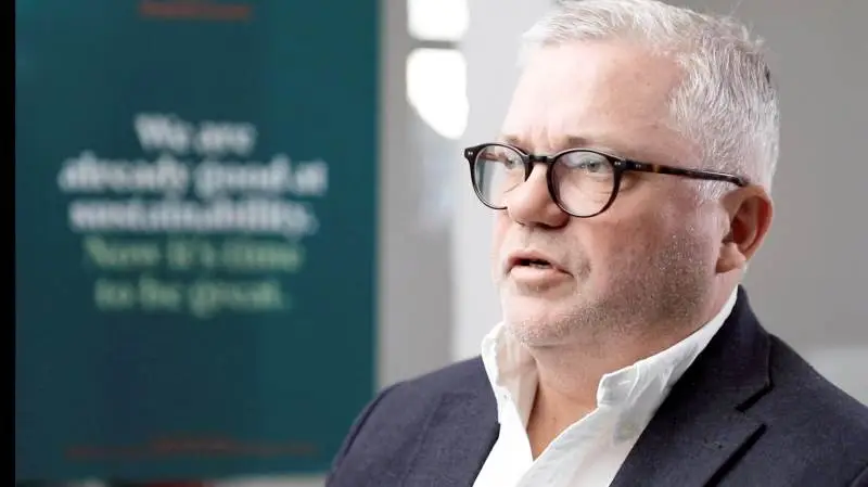 Den globale direktør i Danish Crown Pork, Lars Albertsen, er spændt på, om der overhovedet er de mængder af eksempelvis skinker og bacon til rådighed, som der typisk efterspørges i ugerne op til jul.