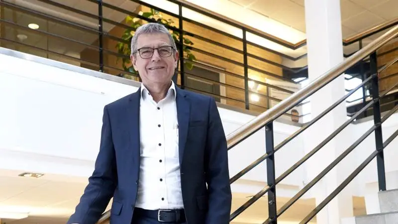 - Kunderne her i Vissenbjerg vil fortsat møde en nærværende rådgivning fra deres sædvanlige medarbejdere, sammen med specialister indenfor specifikke felter, påpeger direktøren for det nye fusionsselskab, Jan Winther.