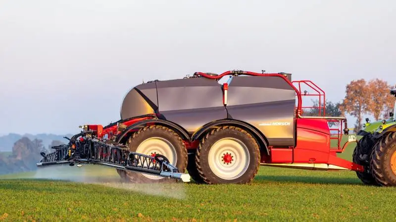 I løbet af sæson 2020 vil den første serie af en ny Horsch Leeb 12 TD med 12.000 liter tank være på markedet.