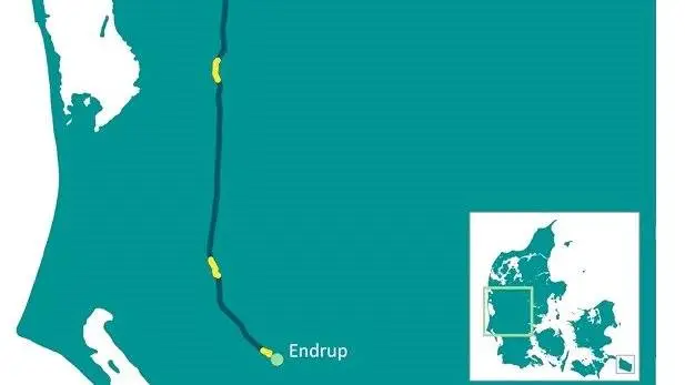 Det er de fire strækninger med gul farve, der viser, hvor der skal lægges kabler i jorden på den nordlige del af Vestkystforbindelsen. Kilde: Energinet.