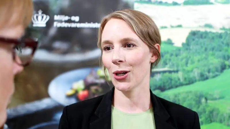 Allerede før valget blev det meldt ud, at Socialdemokratiet ville genindføre planerne om sprøjteforbud i §3-arealer. Nu har miljøminister Lea Wermelin (S) fremsat lovforslag.