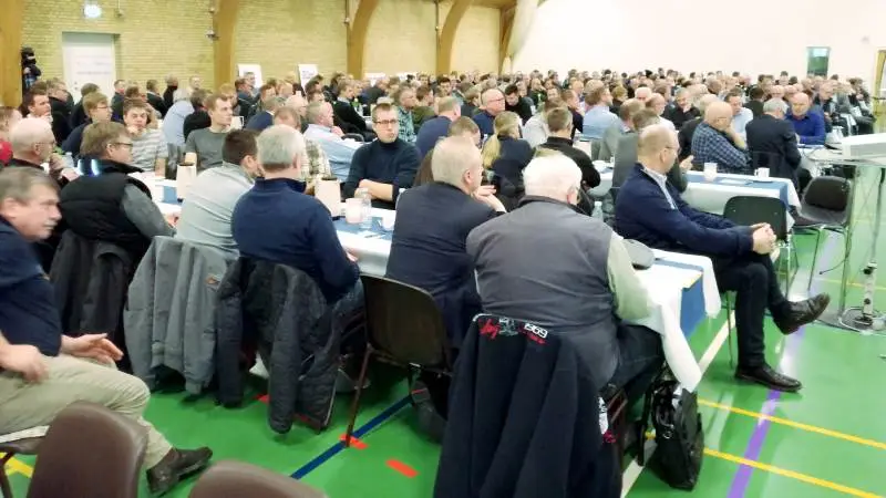 Omkring 350 deltog i gårsdagens møde, der blev holdt på Gråsten Landbrugsskole. Foto: John Ankersen