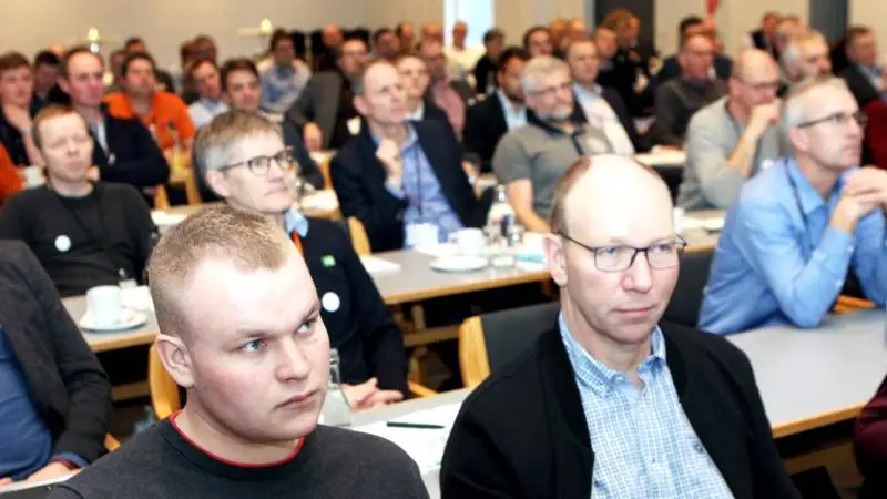 - Det koster cirka tre kroner pr. eksporteret smågris. Det anser vi for en reel eksporttold af smågrise, som vi naturligvis ikke kan acceptere, lød et af formand Kim Heiselbergs budskaber til de godt 200 tilhørere til generalforsamlingen i Messe C i Fredericia. Foto: Morten Ipsen