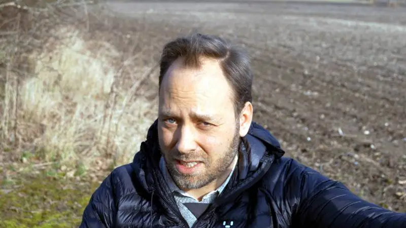 Skovfoged Christian Ritz-Andersen, HedeDanmark, konstaterer,
at der har været ekstraordinær stor lyst til at søge midler til skovrejsning, hvorfor tilsagn om tilskud lader vente på sig.