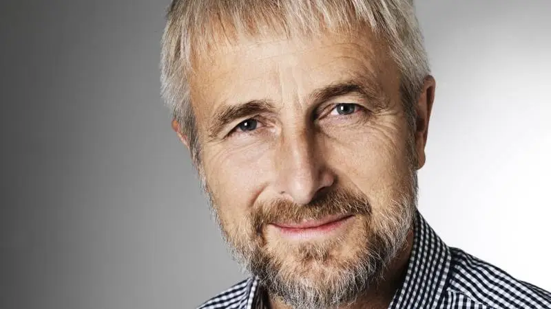Det er usandt, at industriel fødevareproduktion øger risikoen for pandemier, mener fagdyrlæge i svineproduktion, Flemming Møller, ifølge Altinget.dk.
