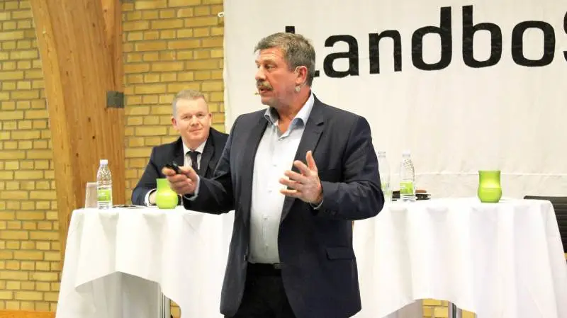L&F bør bakke op om og stille ekspertise til rådighed for Bæredygtigt Landbrug i forbindelse med retssagen om vandplaner, lød det fra Mogens Dall på LandboSyds generalforsamling. Fotos: John Ankersen