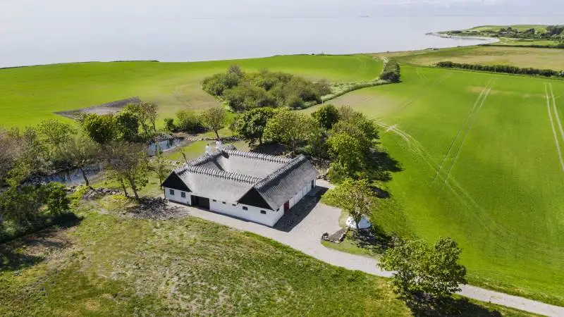 Højgården på Sejerø – set fra luften.
