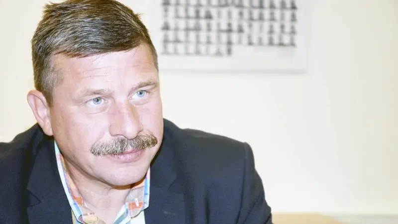 - Det er vigtigt for os at stå stærkt ikke kun i Sønderjylland men i Syddanmark bredt set for at kunne tiltrække dygtige medarbejdere og dermed levere værdiskabende rådgivning, påpeger LandboSyds formand Mogens Dall i forbindelse med åbningen af et kontor i Odense. Arkivfoto