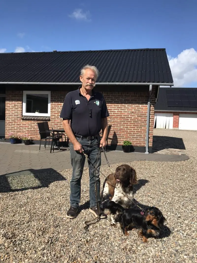 Mogens Halkjær var uheldig og blev bidt af en skovflåt på en jagttur til Tyskland.