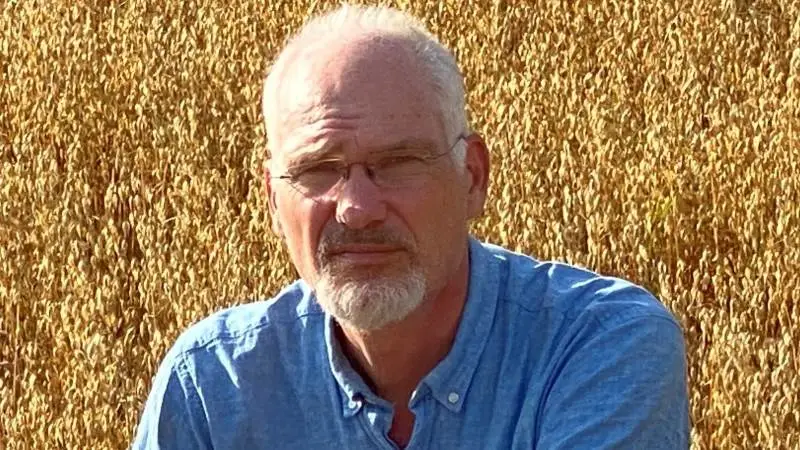 - De RISE-analyser med fokus på bæredygtighed, som vi laver for landbrugene i dag, er blevet videreudviklet på de økologiske bedrifter i Danmark. Her ser vi på landbruget som et hele, og hvordan det kan drives bæredygtigt – dels i forhold til eksempelvis klimaet men også i høj grad i forhold til bundlinjen, siger Thor Bjørn Kjeldbjerg.